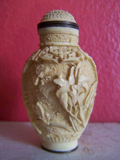 Chinese SNUFF Bottle