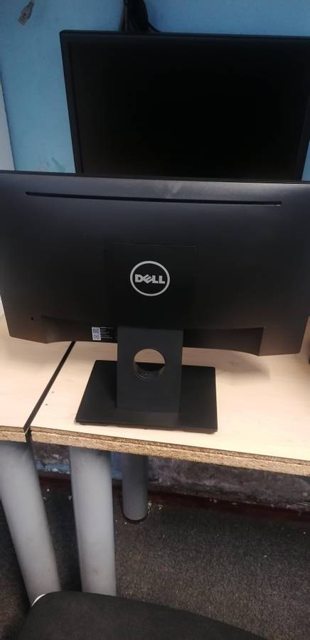 Monster Dell LED Monitor E2016H, HDMI, VGA, Power Cable, 1920x1980 Display Worth Price R2500