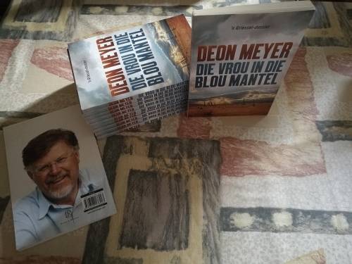 Deon Meyer Die vrou in die blou Mantel