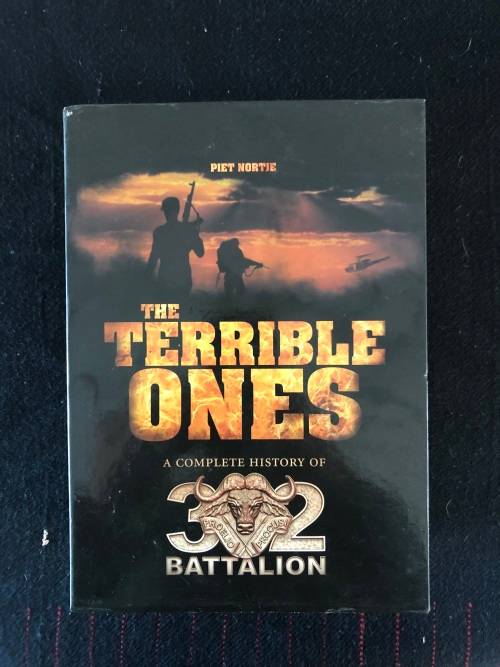 The Terrible Ones: The Complete History Of 32 Battalion (Volumes 1 & 2)   -   Piet Nortje