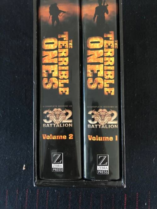 The Terrible Ones: The Complete History Of 32 Battalion (Volumes 1 & 2)   -   Piet Nortje