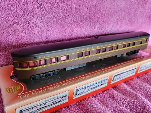 Pennsylvania GG1 Locomotive and Coaches
