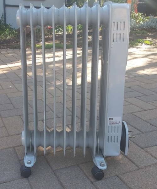 SCE 9 Bar Oil Heater : CLEARANCE SALE