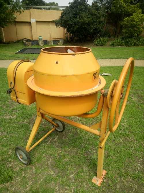 Electric Cement Mixer Excellent Working Condition