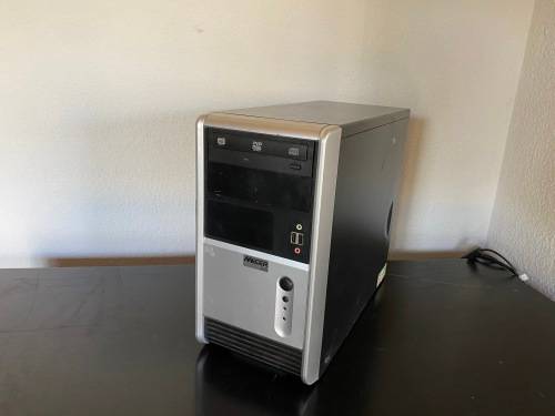 Mercer Solo Computer Box Comes with Windows XP Starter Edition