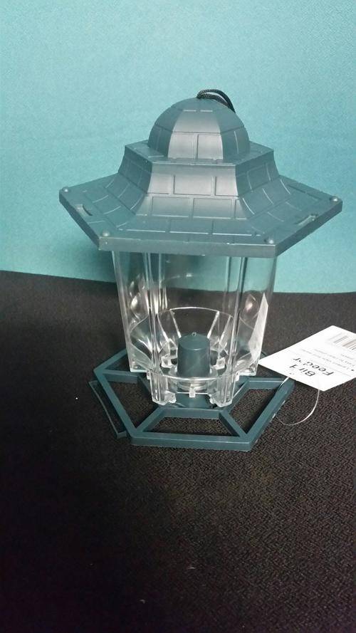 The cutest Bird Feeder every measures from top to bottom 17cm ### 3 On Auction ********************