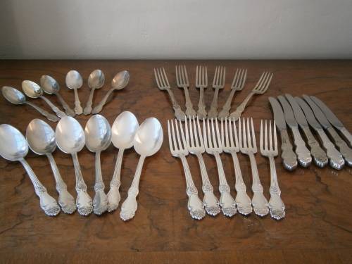 Set of 30 silver  plated cutlery