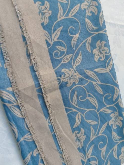 VALENTINO  Shawl / Scarf 90 x 90 cm