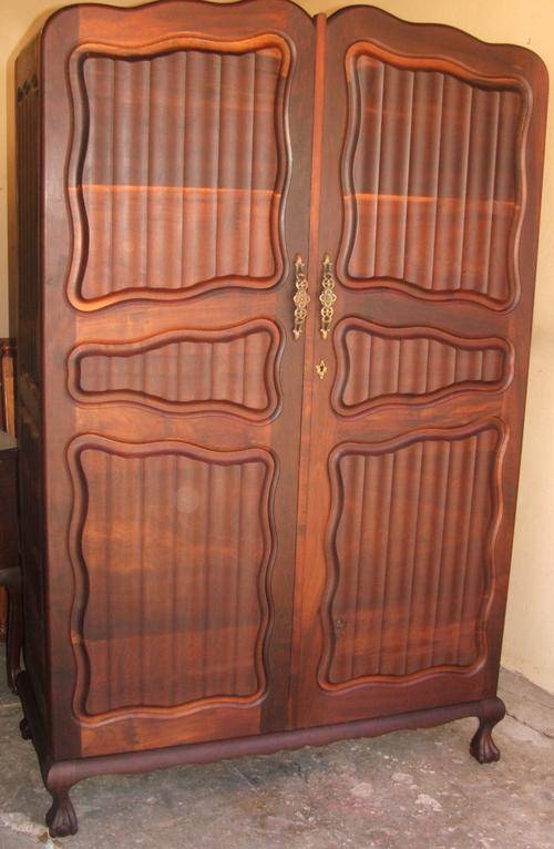 Stunning !!! Solid imbuia 2 door ball & claw cupboard......first bid close the auction....