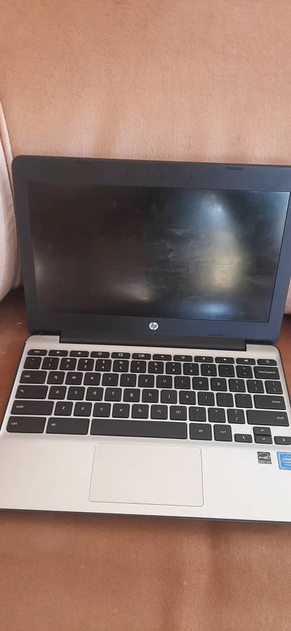 4 laptops for parts