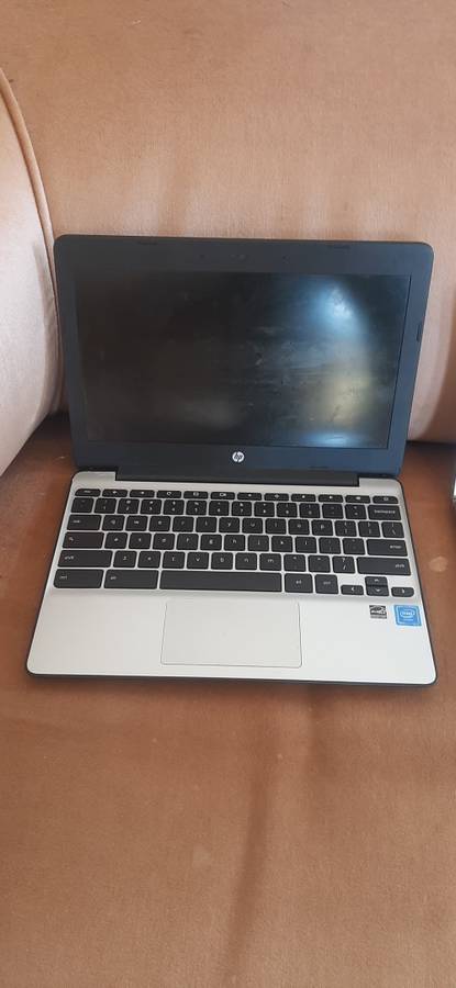 4 laptops for parts