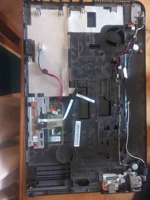 TOSHIBA Satellite C55-A5180  cpu N2820 @ 2.13 Ghz and ram included and screen