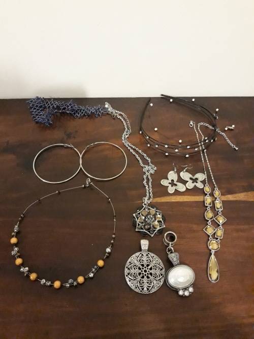 A Super Lot of Jewellery Itmes for One Bid! x11 Items...