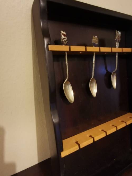 Collector`s Teaspoon Rack with Three Spoons