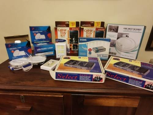 Electronic Job Lot - Mostly New or Like New Items