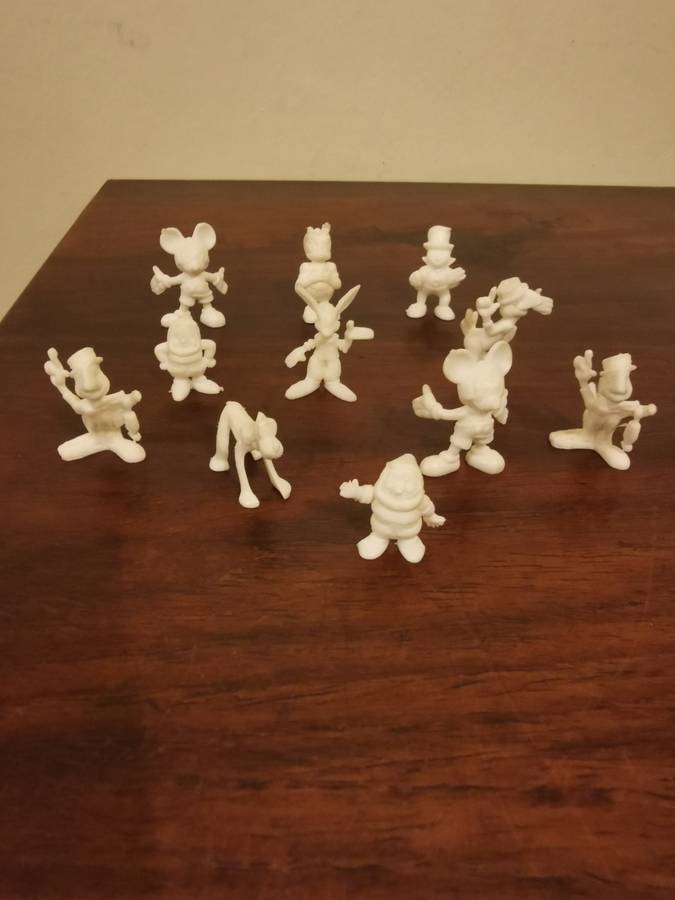 Louis Marx Disney Figurines x11