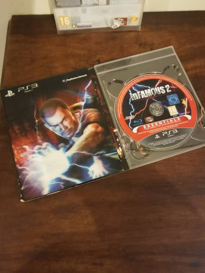 Special Edition of Infamous 2 on PlayStation 3 Complete with Booklet