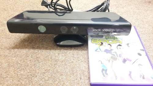 Xbox 360 Kinect Sensor + 2Game