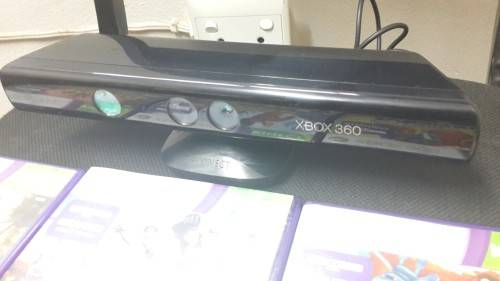 Xbox 360 Kinect Sensor + 3 Games