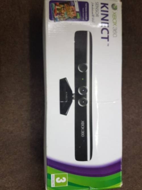 Xbox 360 Kinect Sensor + 2 Games