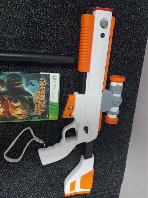 Dangerous Hunts 2011 + Top shot Elite Gun + Sensor XBOX 360