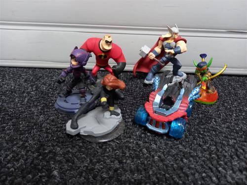Disney Infinity figures Bundle + Others