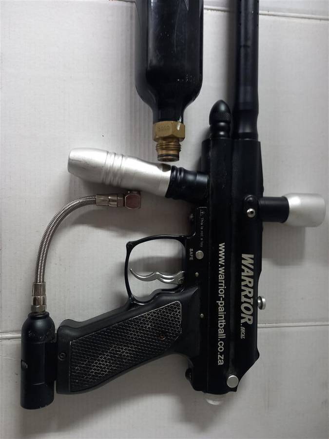 Warrior Paint ball marker .68 Cal + 9oz Tank