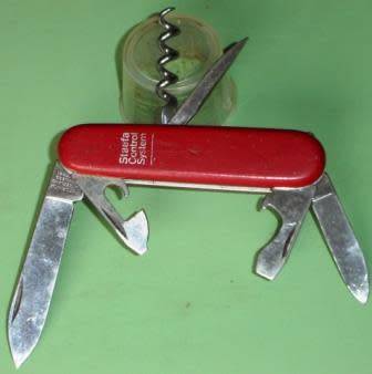 Swiss Army Knife with six blades/instruments