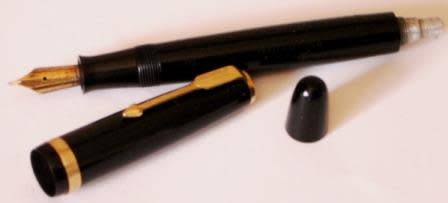Parker Duofold Fountain Pen.  Black with Osmiroid 35 Nib. Color Black.