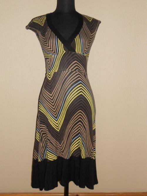 Ginger Mary Dress - Size 28 - Bargain! BID FROM R1!