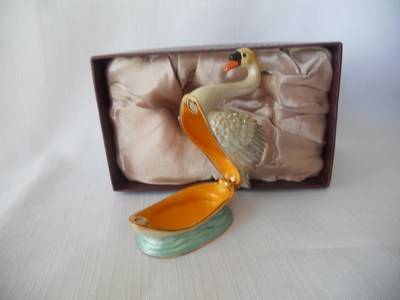 Swan Treasurine Secret Trinket Box