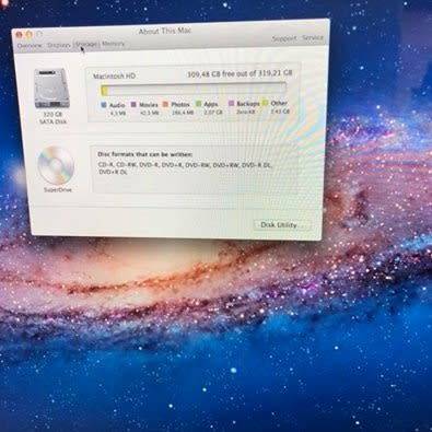 APPLE IMAC 24" A1225 - CORE 2 DUO - 320GB EXCELLENT CONDITION + APPLE KEYBOARD & MOUSE !!!