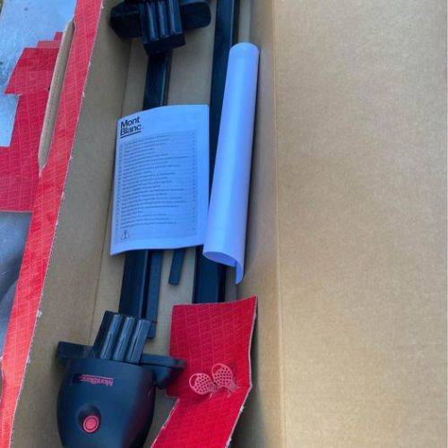 MONT BLANC ROOF BARS FOR FORD FIESTA - BRAND NEW