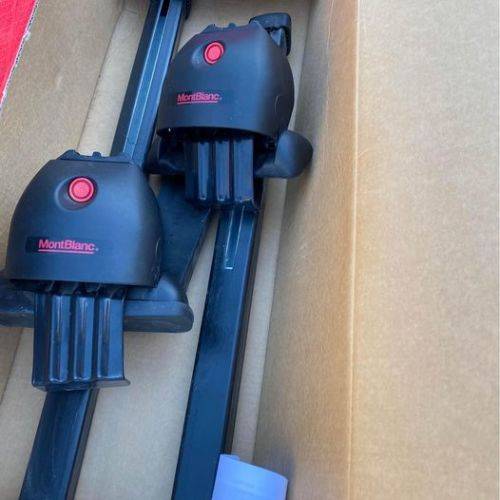 MONT BLANC ROOF BARS FOR FORD FIESTA - BRAND NEW