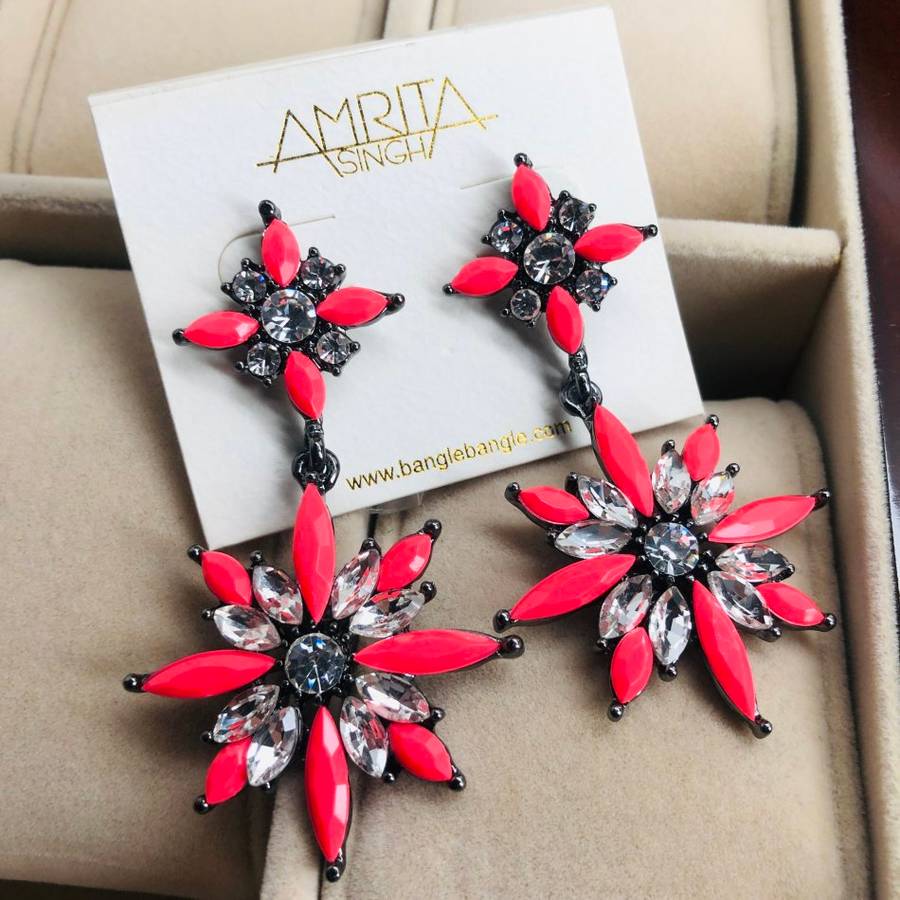 Must see! Retail: R1250.00 AMRITA NEW YORK Princess Joan Earring Pink