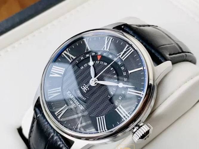 Retail: R8,200.00 Thomas Earnshaw British Grande Date Leather Watch GENUINE, BRAND NEW