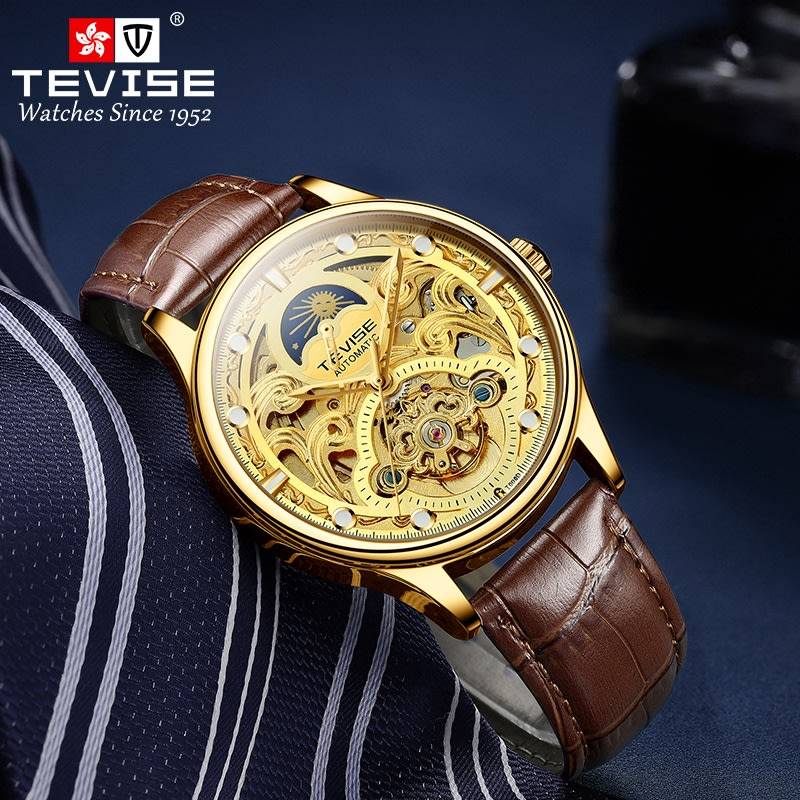 Retail: R2,399.00 TEVISE ® Men's Pirogue II Leather Automatic Moonphase Gold Trim Watch BRAND NEW