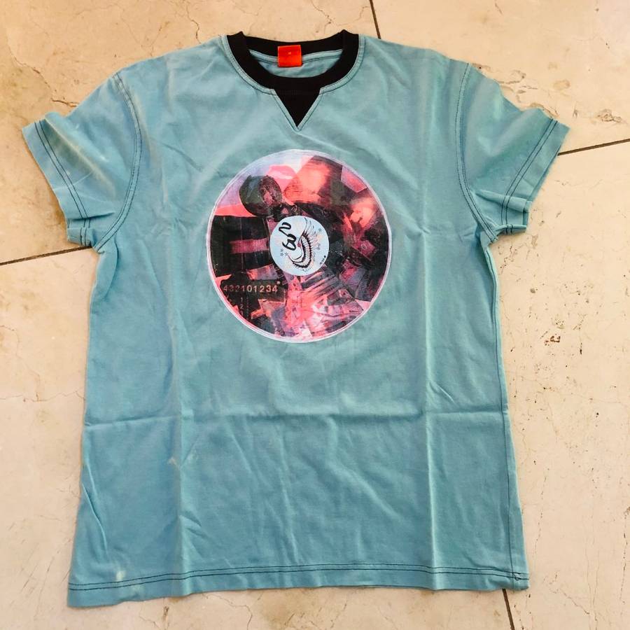 HUGO BOSS Turquoise World Tee Shirt Brown Trim  - 100% GENUINE NEW good condition