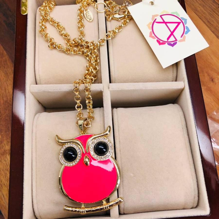 HOT! Must see! Retail: R1200.00 AMRITA NEW YORK Miami Owl Pendant Hot Pink