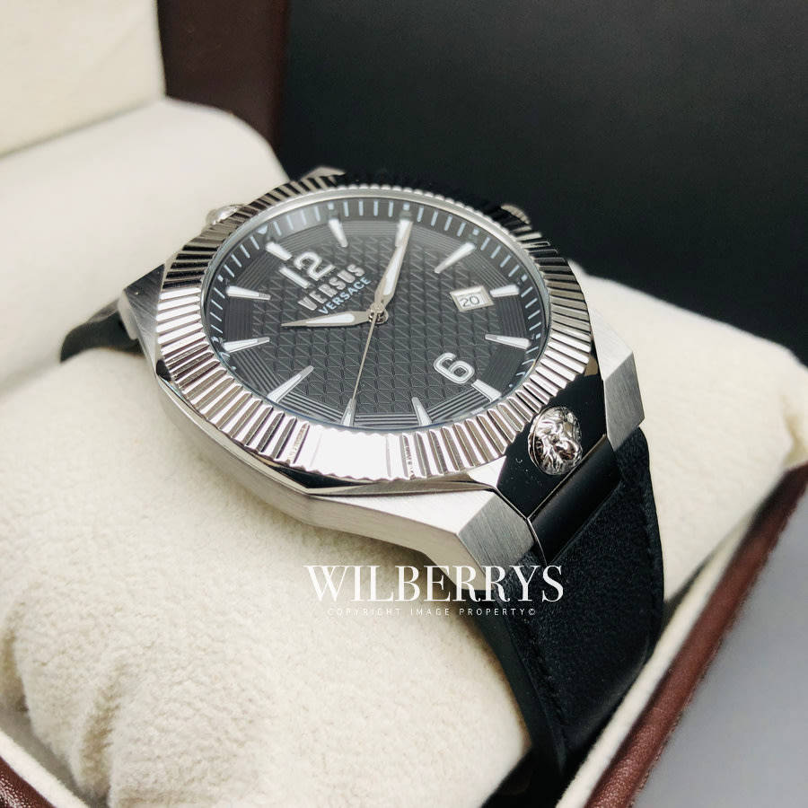 **Retail: R10,000.00*** VERSACE Men's Versus Chicago Surgical Steel Watch BRAND NEW IN BOX