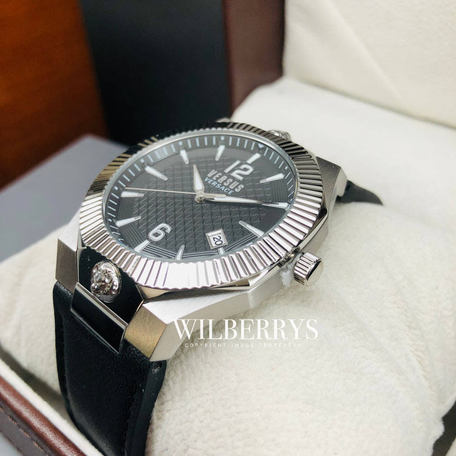 **Retail: R10,000.00*** VERSACE Men's Versus Chicago Surgical Steel Watch BRAND NEW IN BOX