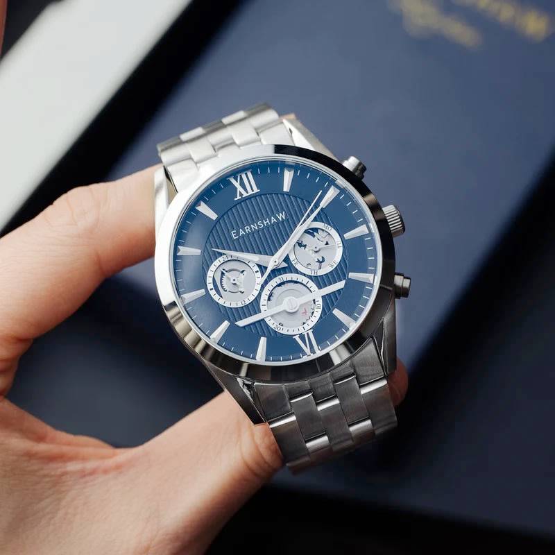 ***absolute beauty** rrp: R7,999.00 EARNSHAW Men's NEAT MOSS CHRONOGRAPH 43mm LIMITED EDITION WATCH