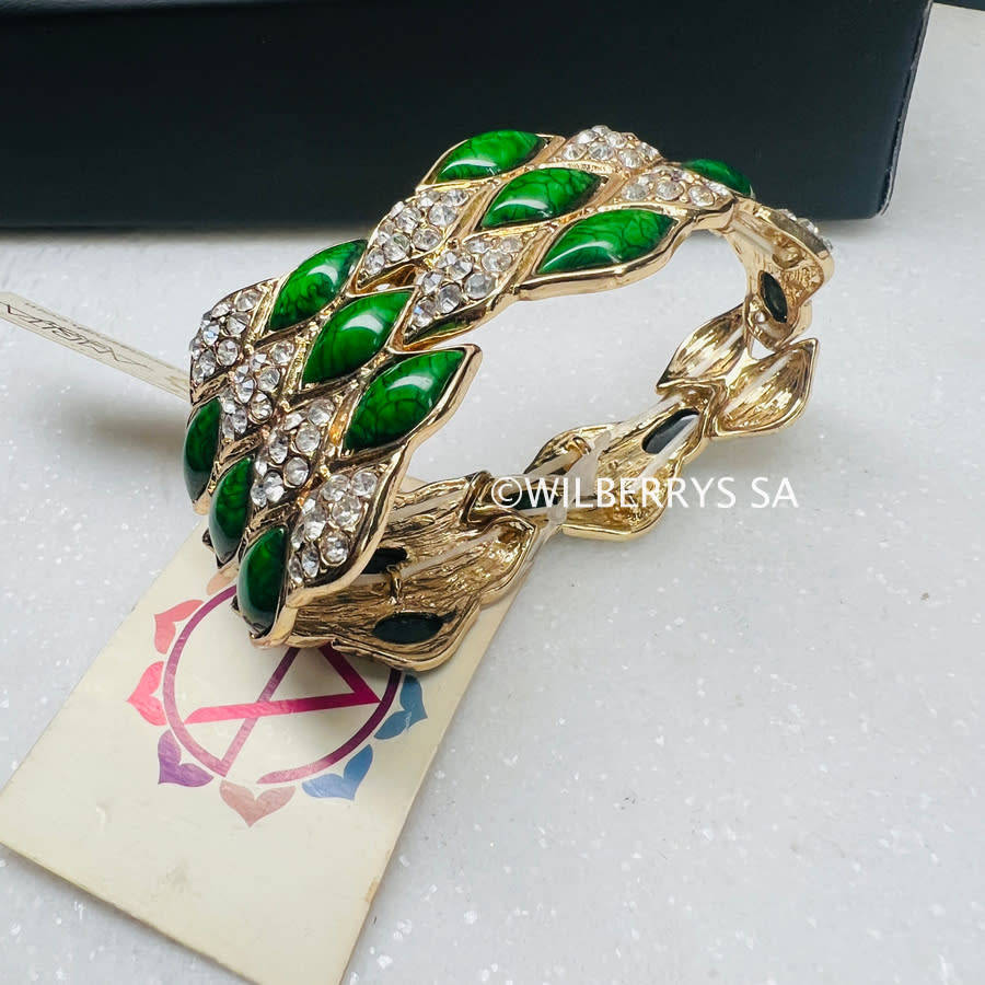 rrp R1950.00 AMRITA NEW YORK Enigma Green Crystalised Evening Bracelet hot!!!