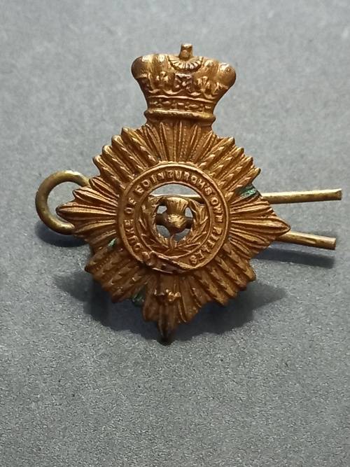 1902 - 1922 Duke of Edinburgh`s Own Volunteer Rifles collar badge.
