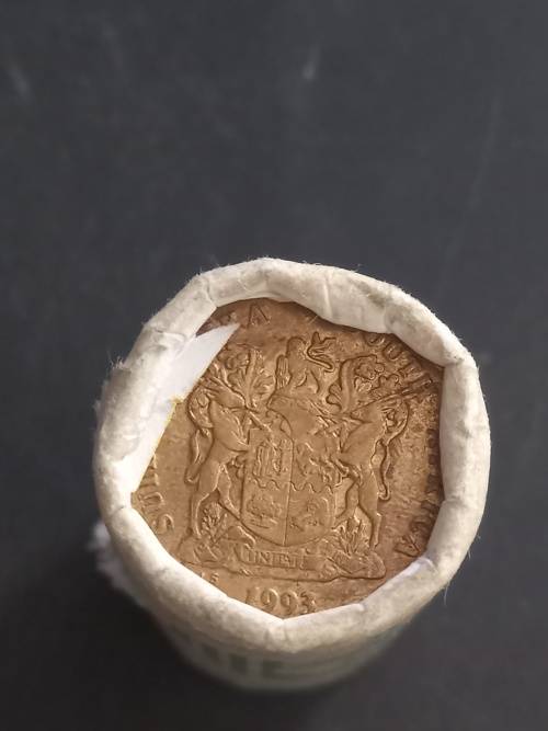 1993 RSA 50 cent SUN international roll of coins. R10