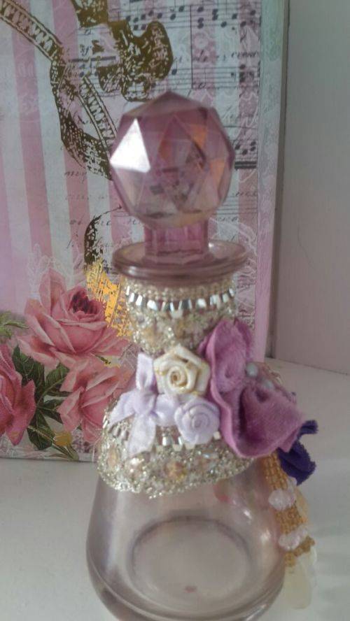 VINTAGE DECORATED PERFUME BOTTLE
