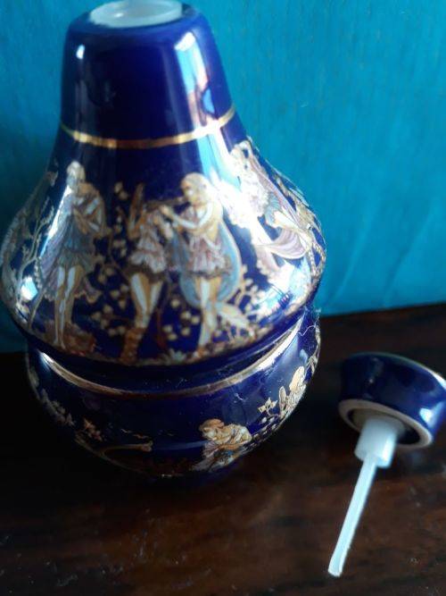 PERFUME BOTTLE OF GREEK ORIGIN