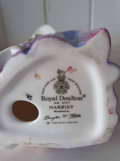 OUR ROYAL DOULTON LADY "HARRIET" WAS MODELLED BY DOUGLAS V POULTA