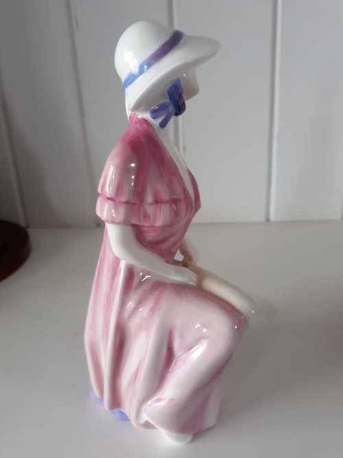 OUR ROYAL DOULTON LADY "HARRIET" WAS MODELLED BY DOUGLAS V POULTA