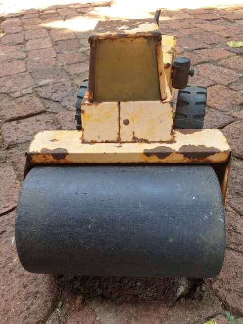 LARGE 1970S MIGHTY TONKA ROLLER